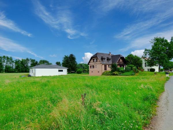 Terrain plat, au calme