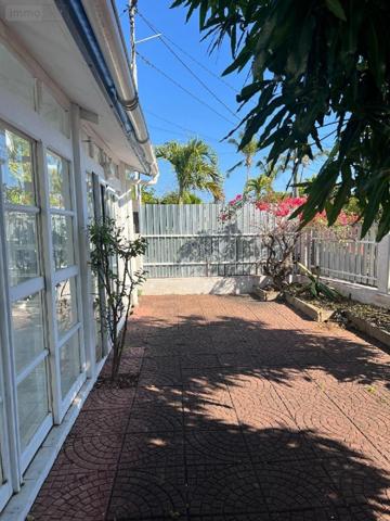 Maison à vendre à Sainte-Clotilde à la Réunion (97490), ref : MTRE/DLB35   
La Bretagne