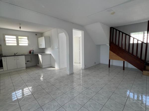 Maison à vendre à Sainte-Clotilde à la Réunion (97490), ref : MTRE/DLB35   
La Bretagne