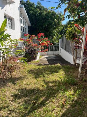 Maison à vendre à Sainte-Clotilde à la Réunion (97490), ref : MTRE/DLB35   
La Bretagne