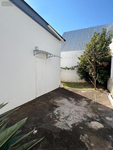 Maison à vendre à Sainte-Clotilde à la Réunion (97490), ref : MTRE/DLB35   
La Bretagne