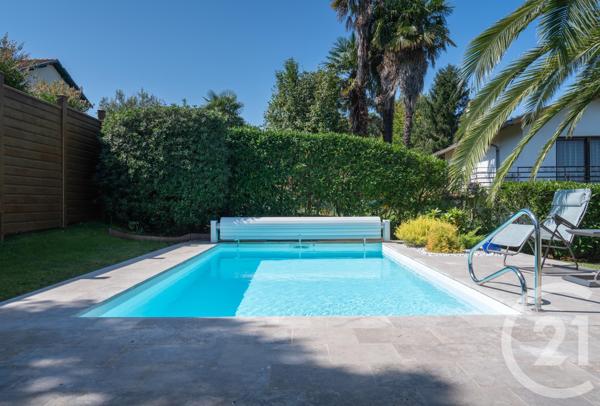 Maison à vendre  7 pièces - 218,60 m2 ANGLET - 64