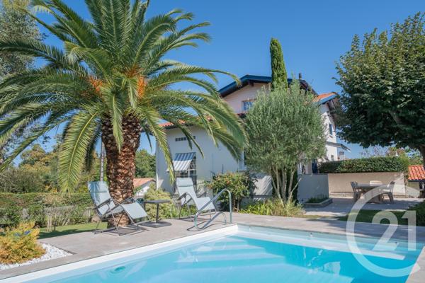 Maison à vendre  7 pièces - 218,60 m2 ANGLET - 64