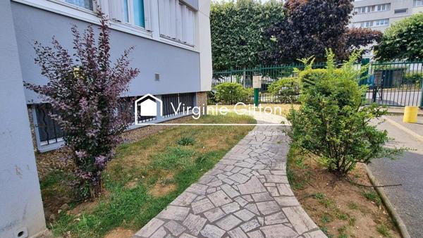 F5 + CAVE - DERNIER ETAGE