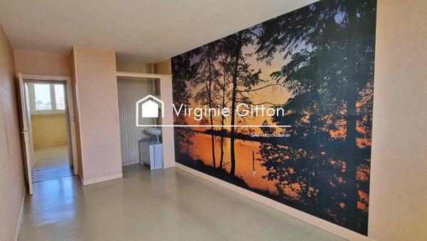 F5 + CAVE - DERNIER ETAGE