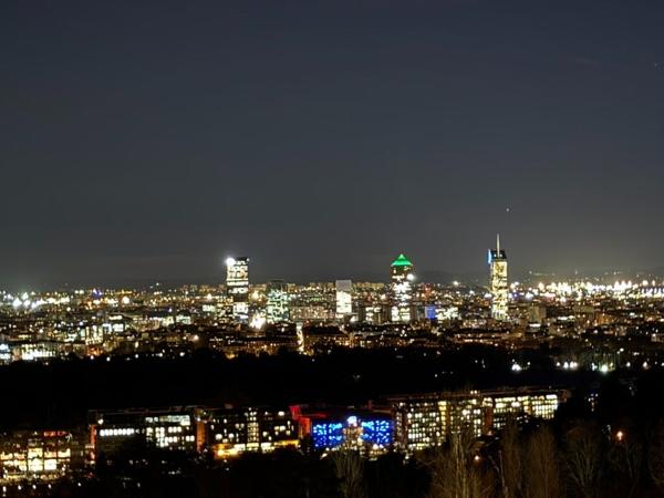 CALUIRE ET CUIRE APPARTEMENT 131 M2 AVEC VUE IMPRENABLE VENTE INTERACTIVE