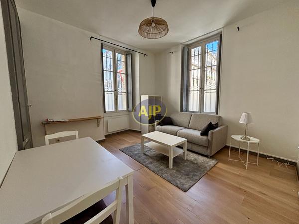 Appartement à louer Bordeaux : 1 pièces, 30m² avec 0 chambre(s) à 800€ - AJP Immobilier Bordeaux Nansouty