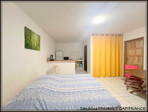 A VENDRE A KOUROU (97310) UNE MAGNIFIQUE PROPRIETE T7 DE 221 m² - TERRAIN DE 813 m² - AU PRIX DE 646 000 €.