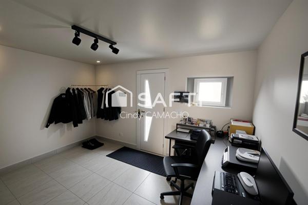 Maison de charme rénovée avec dépendances et grand terrain