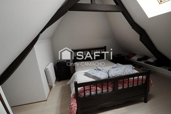 Maison de charme rénovée avec dépendances et grand terrain