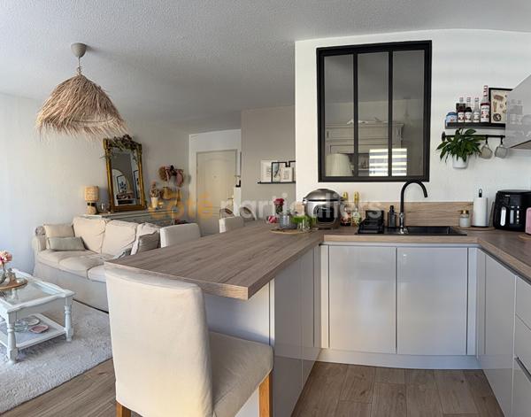 Vente
                Appartement60 m² - 3 Pièces -
                    CARCASSONNE (11000)