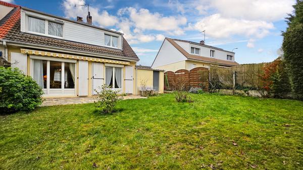 Maison Meulan En Yvelines 81 M²