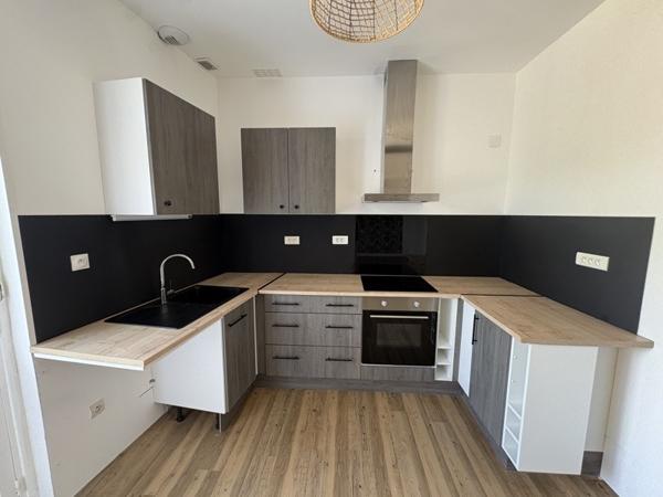 Appartement à louer 800 € CC St-Clar 3 p 80 m² DPE E