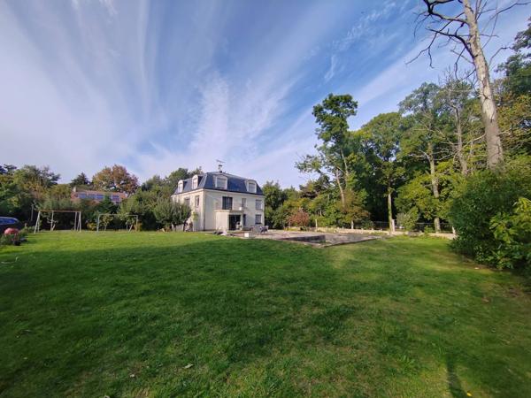 Maison de 360m² comprenant 3 appartements