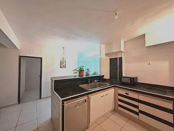 Maison de 360m² comprenant 3 appartements