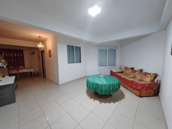 Maison de 360m² comprenant 3 appartements