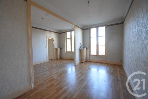 Appartement T3 à vendre  3 pièces - 87,71 m 2   VICHY  - 03