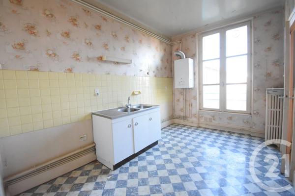 Appartement T3 à vendre  3 pièces - 87,71 m 2   VICHY  - 03
