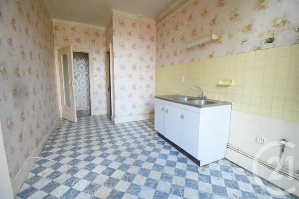 Appartement T3 à vendre  3 pièces - 87,71 m 2   VICHY  - 03