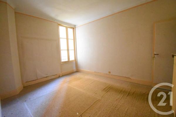 Appartement T3 à vendre  3 pièces - 87,71 m 2   VICHY  - 03