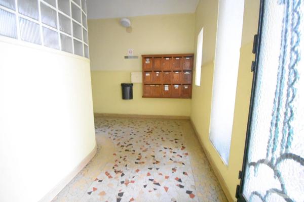 Appartement T3 à vendre  3 pièces - 87,71 m 2   VICHY  - 03