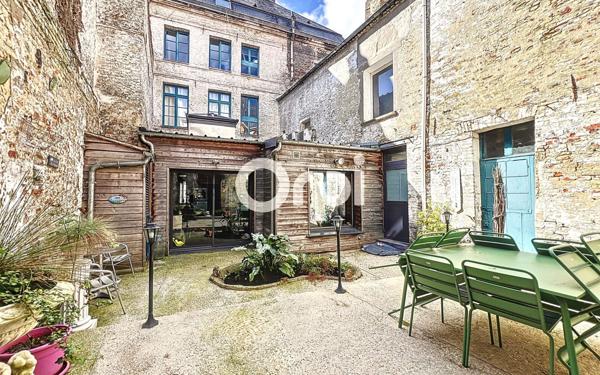 Maison à vendre    8 pièces •  Saint-Omer