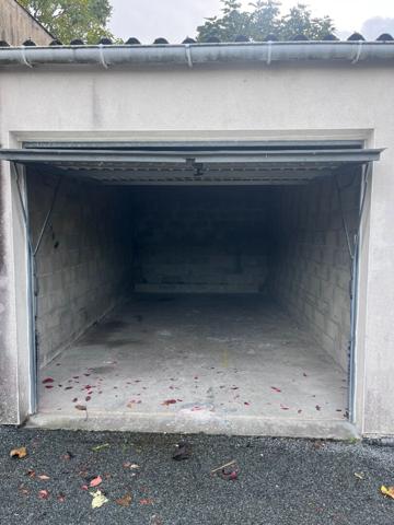 Parking / box Tonnay Charente 1 pièce(s) 15 m2