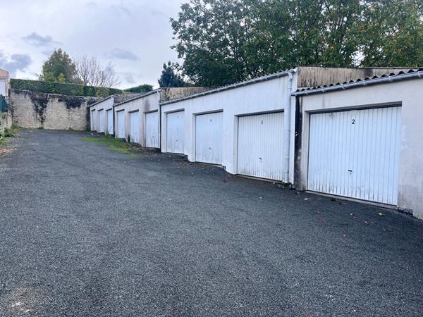Parking / box Tonnay Charente 1 pièce(s) 15 m2