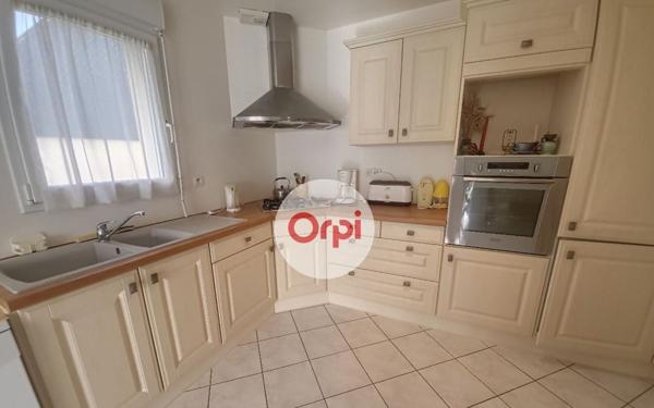 Maison à vendre    6 pièces •  Questembert