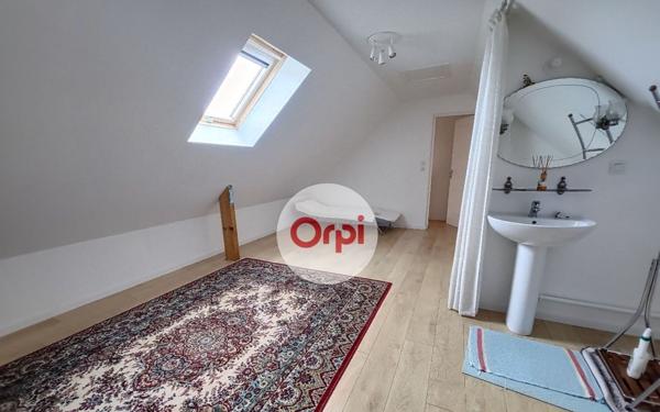 Maison à vendre    6 pièces •  Questembert