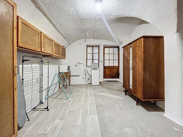 Maison meublée avec petit extérieur