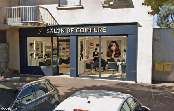 Local commercial à Veauche 80 m² -  Cave 45 m² - Place de l'Europe - Emplacement n°1