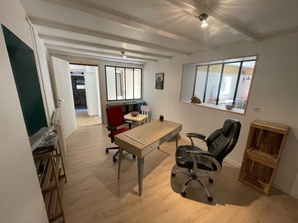 Ensemble immobilier rénové de 317 m² – Habitation, activité professionnelle et revenus locatifs