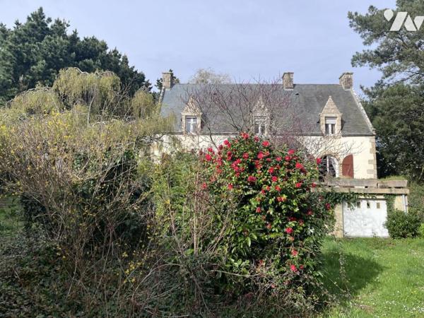  A VENDRE A THEIX-NOYALO - CADRE EXCEPTIONNEL MAISON de 1976