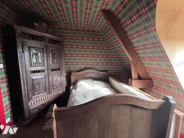  A VENDRE A THEIX-NOYALO - CADRE EXCEPTIONNEL MAISON de 1976