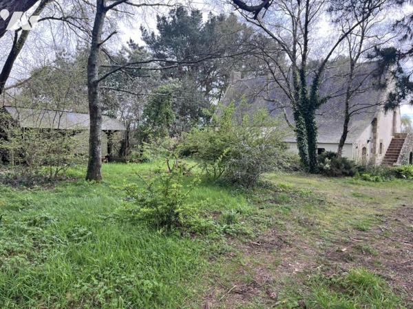  A VENDRE A THEIX-NOYALO - CADRE EXCEPTIONNEL MAISON de 1976
