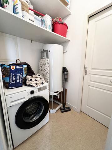 Ensemble Immobilier Centre-Ville La Rochelle : 4 Appartements avec Cave