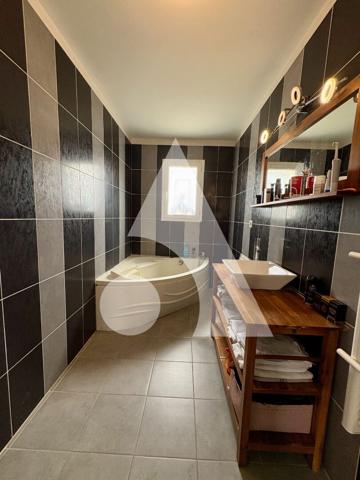 Maison 5 pièces 135.7 m2