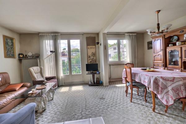 EXCLUSIVITE CLERMONT-FERRAND, LA GLACIERE, maison à renover avec belle vue