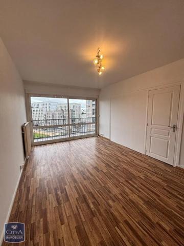 Appartement à louer 4 pièces 77m²