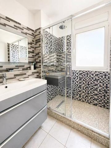 Vente Appartement 3 pièces 72 m2 à Saint-Raphaël