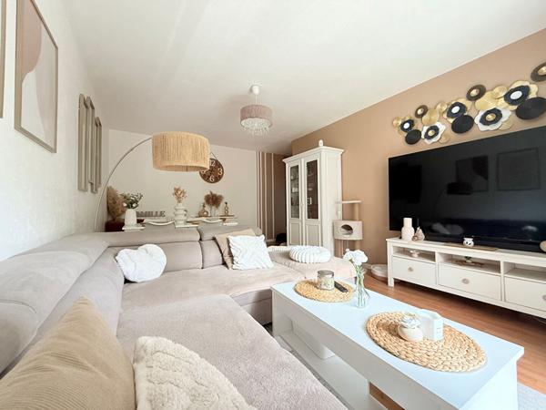 A vendre - Appartement T3 de 63,77 m² avec balcon et parking- Idéal investisseur - ELBEUF