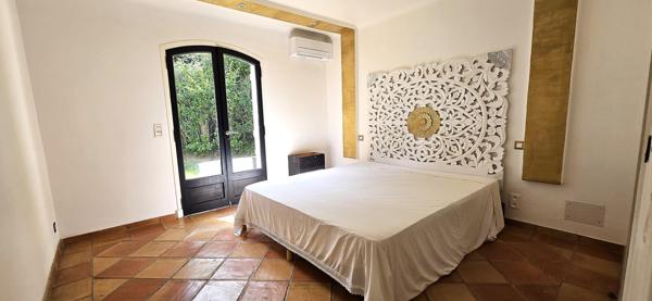 Maison à vendre  6 pièces - 36 m2 GASSIN - 83