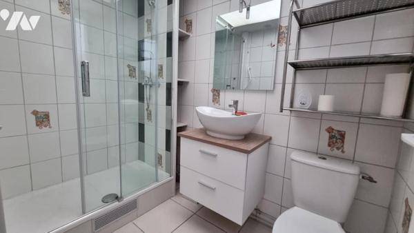 Maison 4 chambres + petites cour