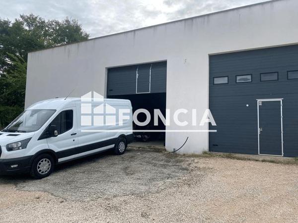 Location Local commercial 1 pièce 177 m² - ROUTE DE TOULOUSE Samatan 32130