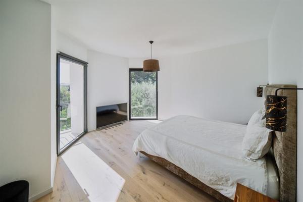 Vente Villa de luxe Châteauneuf-Grasse 9 Pièces 324 m²