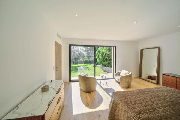 Vente Villa de luxe Châteauneuf-Grasse 9 Pièces 324 m²