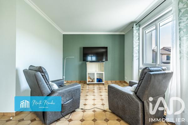 Maison à vendre 7 pièces 136,09 m² Saint-Marcellin-en-Forez