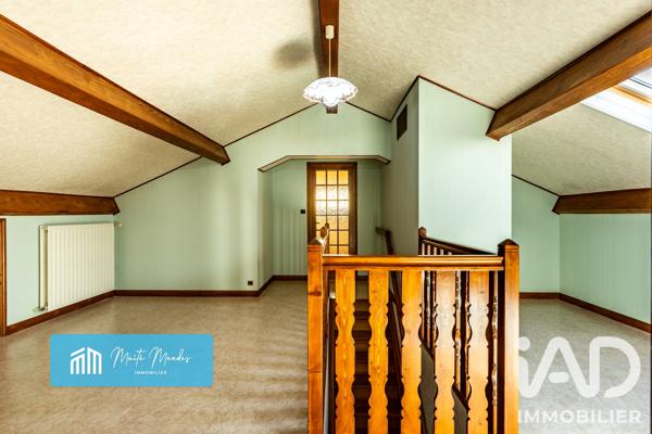 Maison à vendre 7 pièces 136,09 m² Saint-Marcellin-en-Forez