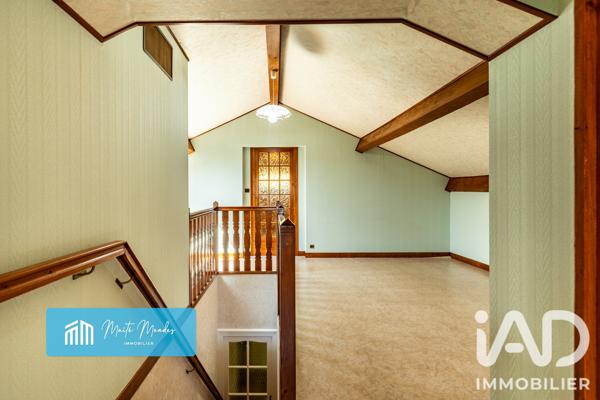 Maison à vendre 7 pièces 136,09 m² Saint-Marcellin-en-Forez